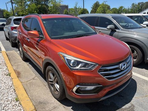 Used 2017 Hyundai Santa Fe Sport FWD image 5