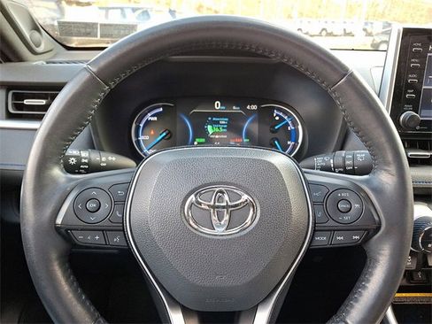 Certified 2020 Toyota RAV4 XSE image 19