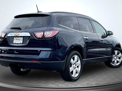 Used 2017 Chevrolet Traverse LT w/ Style and Technology Package AWD/4WD image 2