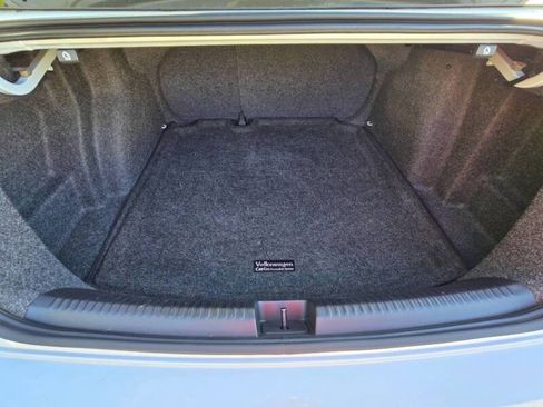 Used 2017 Volkswagen Jetta S image 17