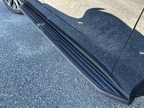 New 2026 Chevrolet Suburban High Country image 24