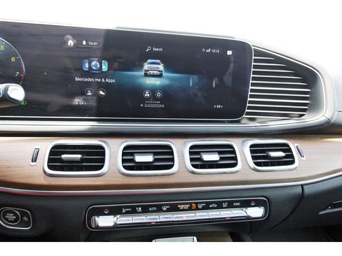 Used 2023 Mercedes-Benz GLS 450 4MATIC image 22