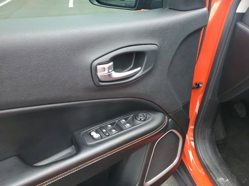 Used 2019 Jeep Compass Sport w/ Tech Group image 12