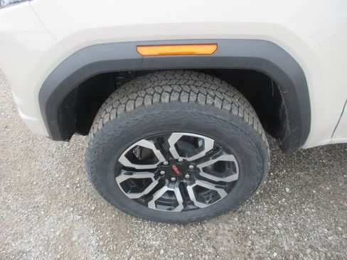 New 2026 GMC Canyon AT4 w/ Nightfall Essentials Package AWD/4WD image 12