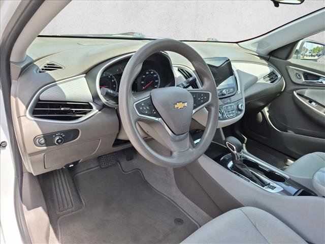 Used 2022 Chevrolet Malibu LT FWD image 9