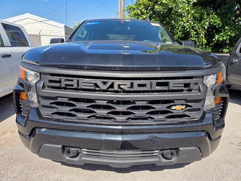 Used 2022 Chevrolet Silverado 1500 Custom RWD image 3