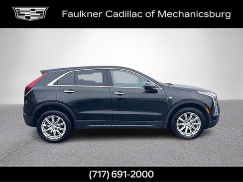 Certified 2023 Cadillac XT4 Luxury w/ Cold Weather Package AWD/4WD image 4