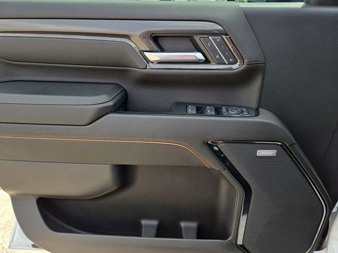 Used 2024 GMC Sierra 2500 AT4 w/ AT4 Premium Plus Package image 22