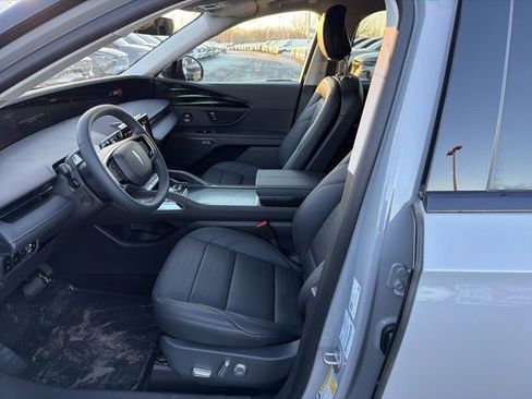 New 2026 Lincoln Nautilus Reserve image 9