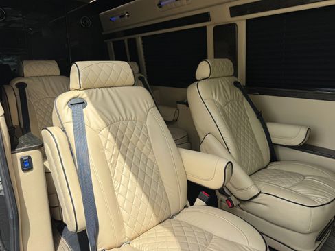Used 2022 Mercedes-Benz Sprinter 3500 image 58