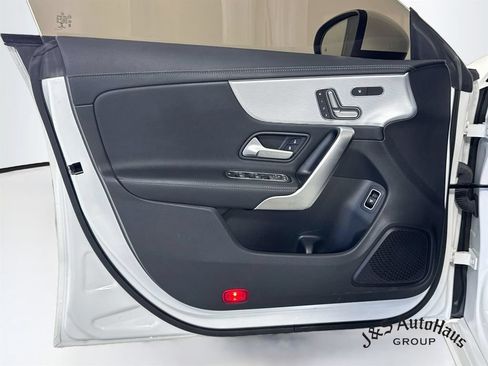 Used 2020 Mercedes-Benz CLA 250 image 22