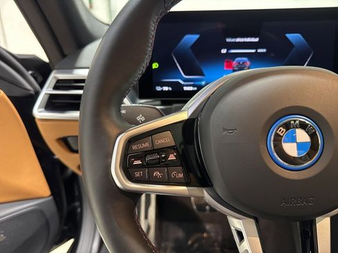 Used 2025 BMW i4 M50 w/ Premium Package image 32