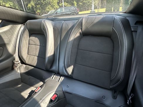 Used 2018 Ford Mustang Shelby GT350 w/ Convenience Package RWD image 10