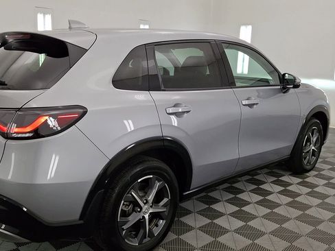 Used 2024 Honda HR-V EX-L image 4