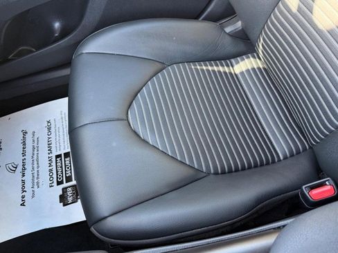 Used 2024 Toyota Camry SE image 27