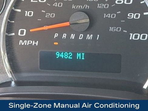Used 2025 Chevrolet Express 2500 w/ Driver Convenience Package RWD image 6
