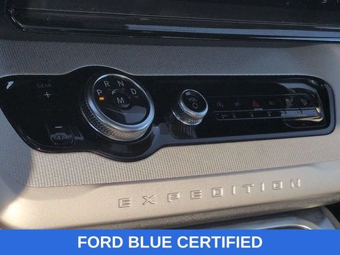 Certified 2025 Ford Expedition Active AWD/4WD image 16