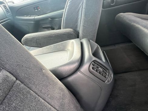 Used 2000 Chevrolet Silverado 1500 LS image 37
