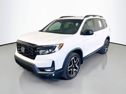 Used 2023 Honda Passport Elite image 3