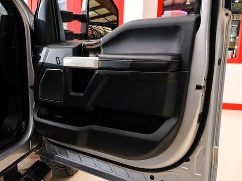 Used 2022 Ford F350 Lariat w/ Lariat Value Package AWD/4WD image 46