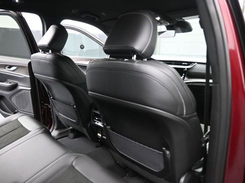 New 2026 Jeep Grand Cherokee Altitude image 25