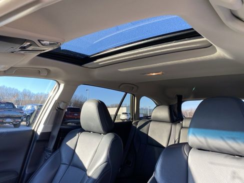 Used 2021 Subaru Outback Limited image 18