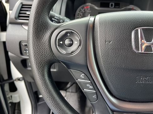 Used 2019 Honda Ridgeline Sport image 17