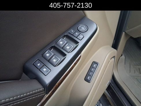 Used 2018 Chevrolet Tahoe LT w/ LT Signature Package image 14