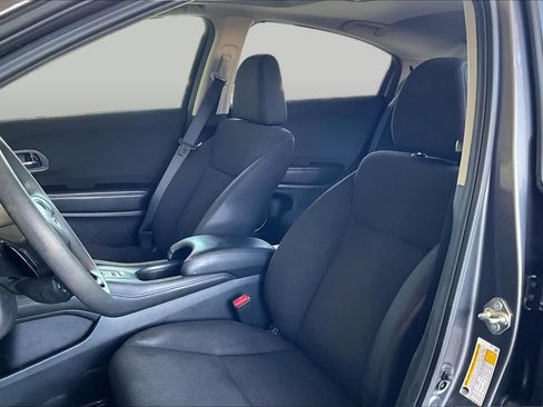Used 2017 Honda HR-V EX image 8