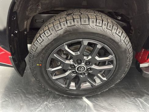 Used 2024 Toyota Sequoia Platinum image 36