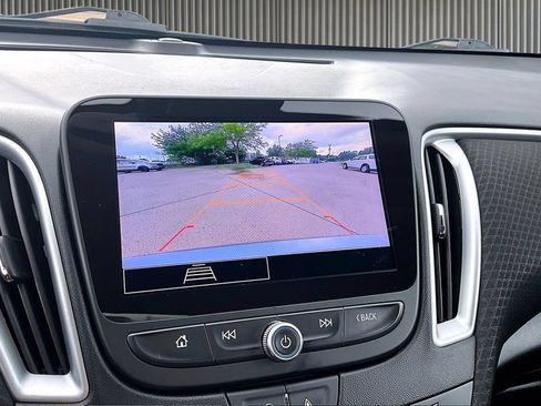 Used 2024 Chevrolet Malibu LT FWD image 22