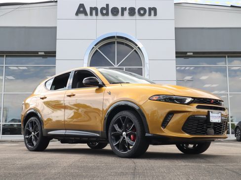 New 2024 Dodge Hornet R/T Plus image 1