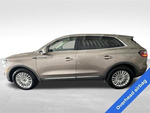 Used 2019 Lincoln Nautilus Premier AWD/4WD image 8
