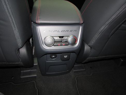 New 2026 Ford Explorer ST-Line w/ ST-Line Street Pack AWD/4WD image 27