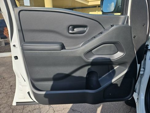 New 2026 Nissan Frontier SV image 10