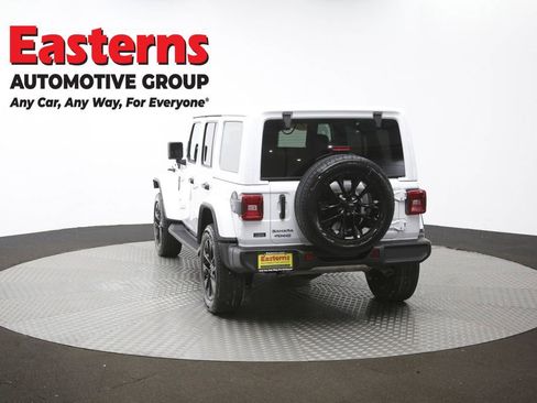 Used 2025 Jeep Wrangler Unlimited Sahara AWD/4WD image 66