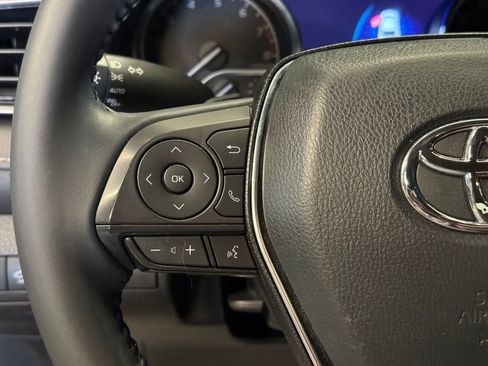 Used 2020 Toyota Camry SE AWD/4WD image 11