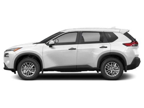 Used 2021 Nissan Rogue S FWD image 3