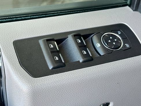 Used 2018 Ford F150 XLT RWD image 12