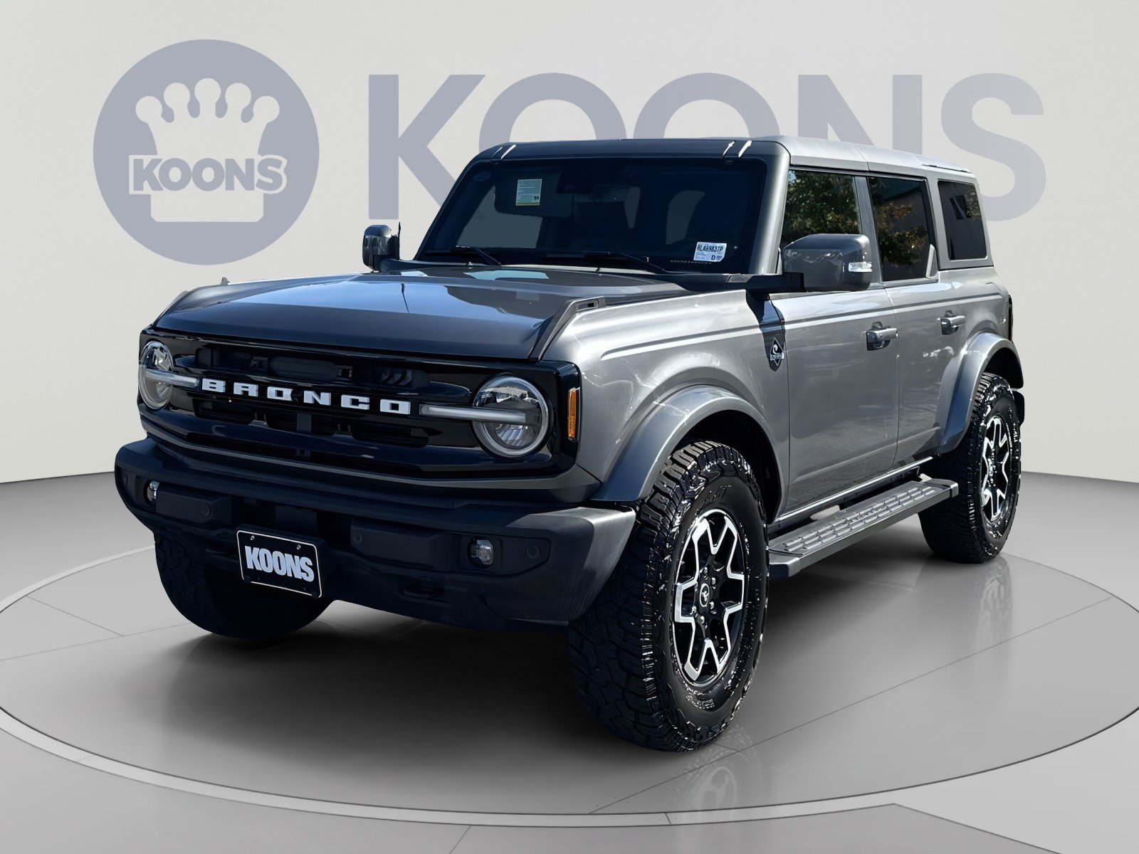 Used 2024 Ford Bronco Outer Banks AWD/4WD image 1