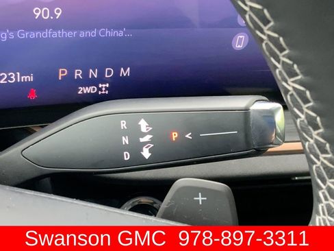 Certified 2025 Buick Envision Sport Touring AWD/4WD image 16