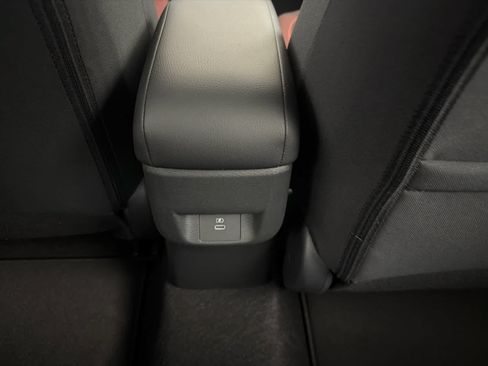 Used 2025 Nissan Versa SR w/ Trunk Package FWD image 21