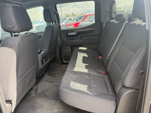 Used 2023 Chevrolet Silverado 1500 LT Trail Boss w/ Protection Package AWD/4WD image 4