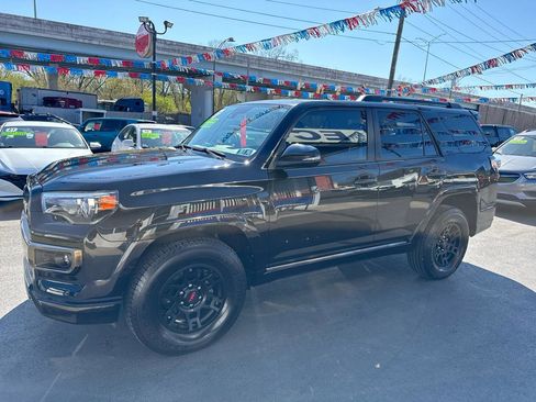 Used 2021 Toyota 4Runner Nightshade image 8