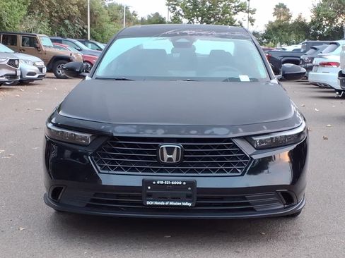 Used 2024 Honda Accord EX image 2