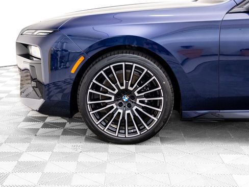 New 2026 BMW 740i xDrive w/ Premium Package image 36