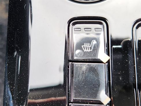 New 2025 Kia Niro EX Touring image 17