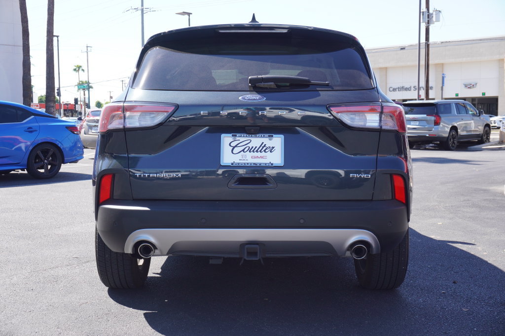 Used 2022 Ford Escape Titanium w/ Titanium Elite Package AWD/4WD image 4