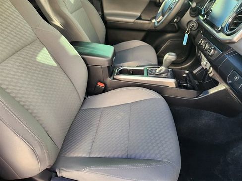 Used 2021 Toyota Tacoma SR5 w/ SR5 Appearance Package (SM) image 15