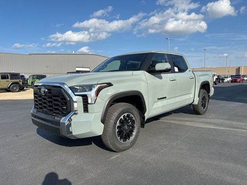 New 2026 Toyota Tundra SR5 image 3